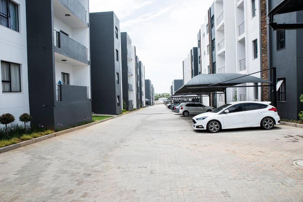 The Ellipse Palazzo Apartment Midrand Dış mekan fotoğraf