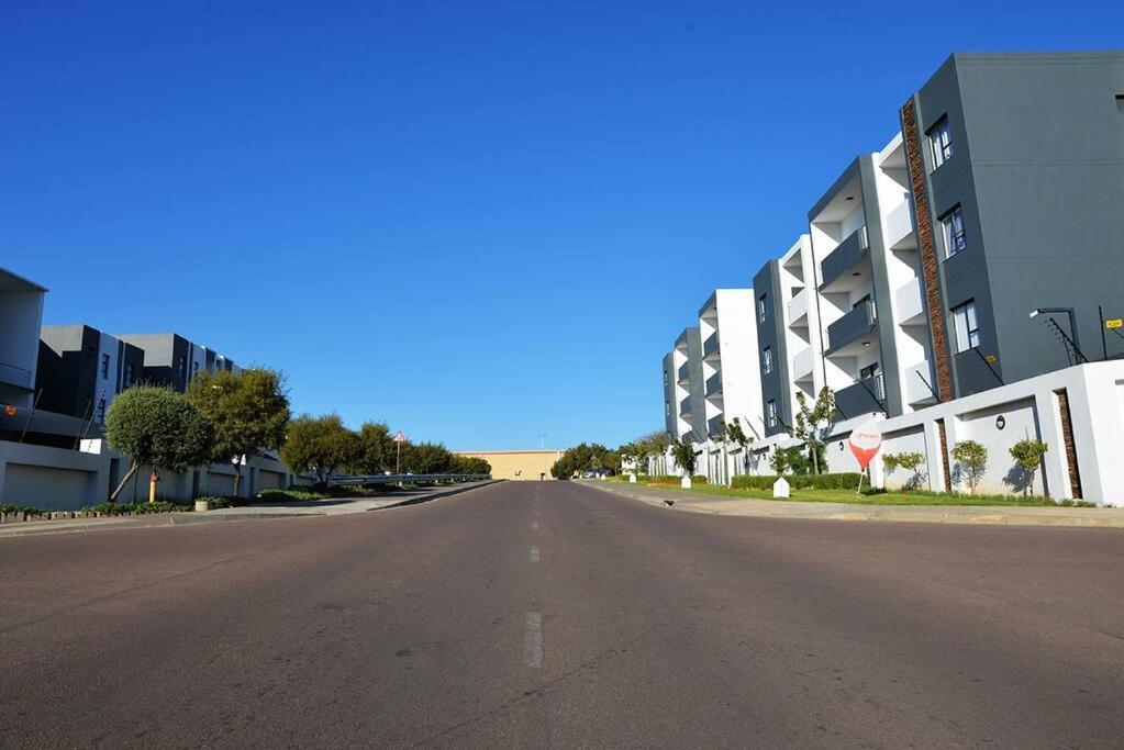 The Ellipse Palazzo Apartment Midrand Dış mekan fotoğraf