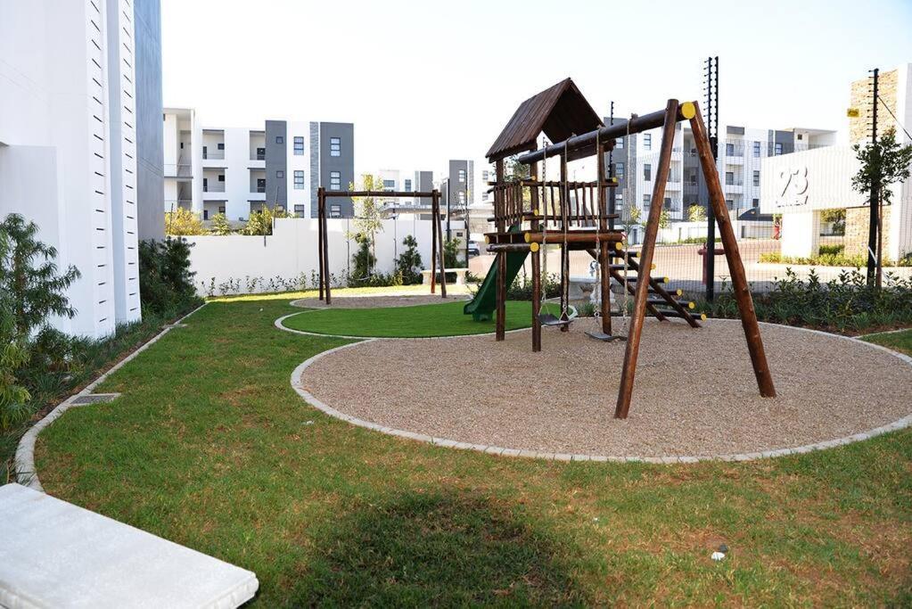 The Ellipse Palazzo Apartment Midrand Dış mekan fotoğraf